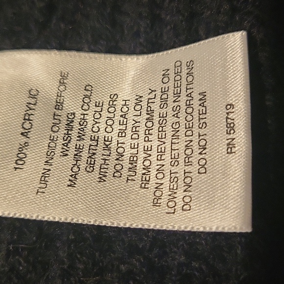 Hannah long-sleeved sweater with pearl embellishments - Picture 5 of 5